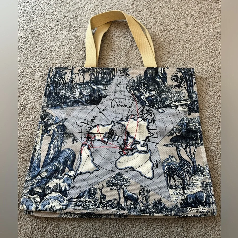 NWOT Dior beauty around the world tote - Picture 8 of 8